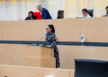 Presenta Fedrha Suriano iniciativa para prevenir y erradicar la discriminación hacia personas con talla baja