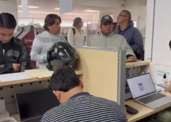 ¡Evita las multas! Motociclistas ya pueden tramitar el holograma para su casco