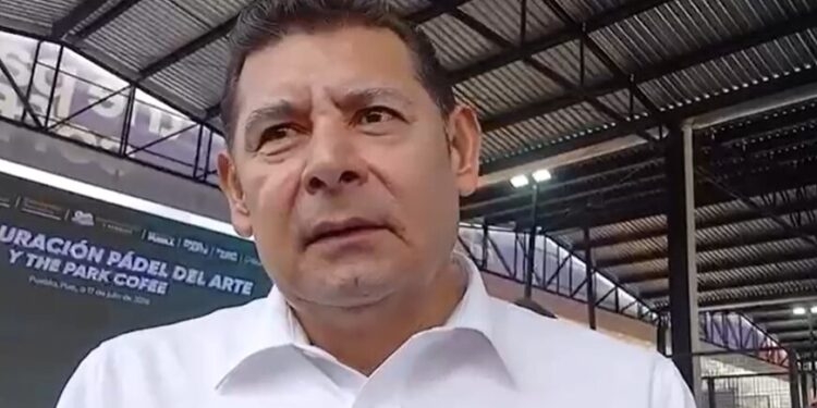 Armenta exige a gabinete trabajo en campo y advierte salida de no cumplir