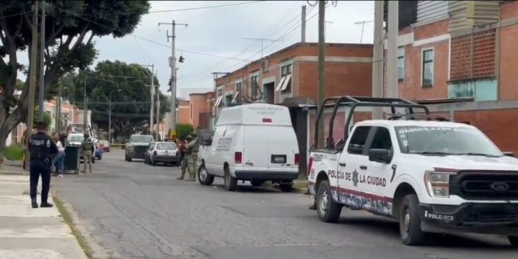 Riña entre adultos mayores termina con un hombre muerto en Bosques de San Sebastián