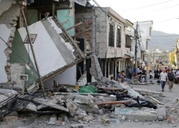 Colombia decreta tres días de duelo por terremoto que deja cerca de 240 muertos