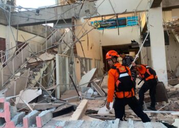 Sismos golpean Indonesia y España; activan alertas y evacuaciones 