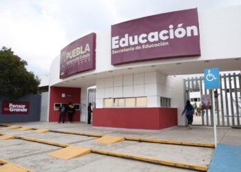 Educación Pública frena novatadas en escuelas normales de Puebla