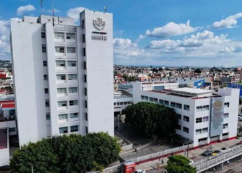 ISSSTE niega pérdida de sangre en hospital de Puebla tras denuncia en redes