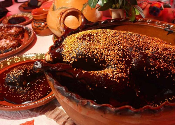 Desde Puebla hasta Los Ángeles, anuncian Feria de los Moles 2026