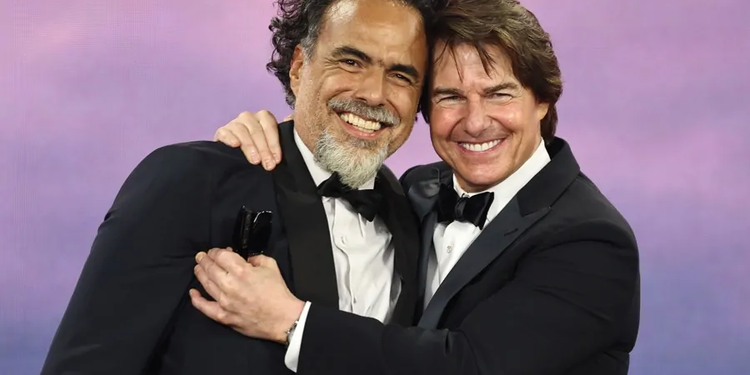 Tom Cruise vuelve a México entre mariachi y elogios de Alejandro Iñárritu