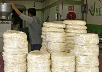 Kilo de tortilla subirá dos pesos por desabasto de maíz en Puebla
