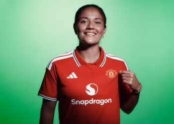 La futbolista mexicana Rebeca Bernal cierra con Manchester United