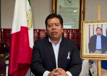 Alcalde de Tecamachalco niega pactos criminales tras asesinato de su hijo