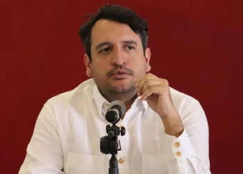 EU va por Andy López: dos agencias investigan acusaciones de huachicoleo, dice el NYT