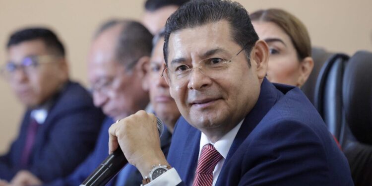 Financiará Armenta producción de sillas eléctricas de ruedas en la UPAM