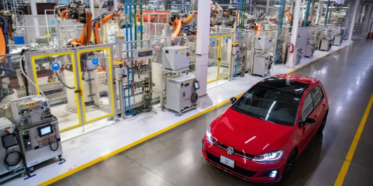 A partir de marzo Puebla producirá modelo Golf de Volkswagen