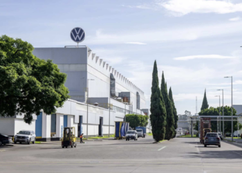Volkswagen y Audi son importantes, pero no lo son todo: Armenta propone diversificar economía