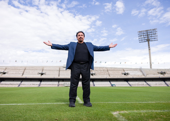 Pumas hará homenaje a Hugo Sánchez en CU a 50 años de su debut