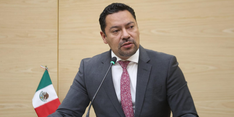 Andrés Villegas va por diputación federal de Ciudad Serdán con Morena